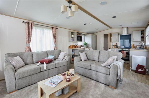 Par Sands Coastal Holiday Park Bagian luar foto